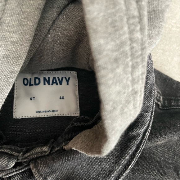 [3T]Andy&Evan Snowflake Sweater [4T]Old Navy Black Denim Hoodie Jacket-Set Of 2 - Picture 3 of 8